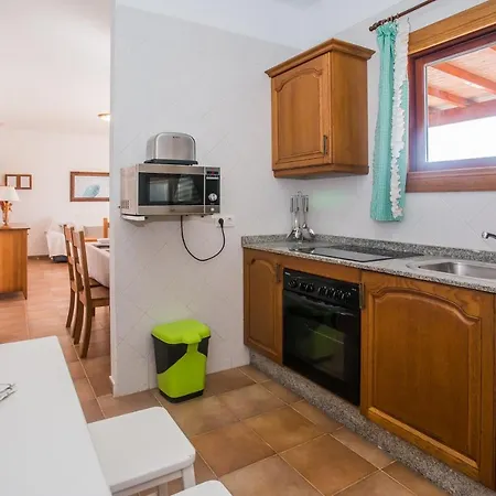 Eslanzarote Caracola, Super Wifi, Sat Tv فيلة